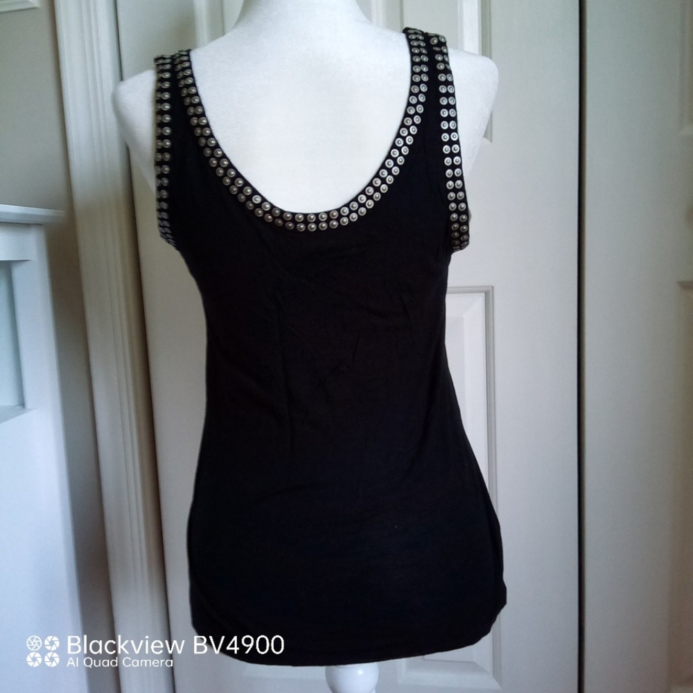 H&M Women's Round Neck Sleeveless Blouse